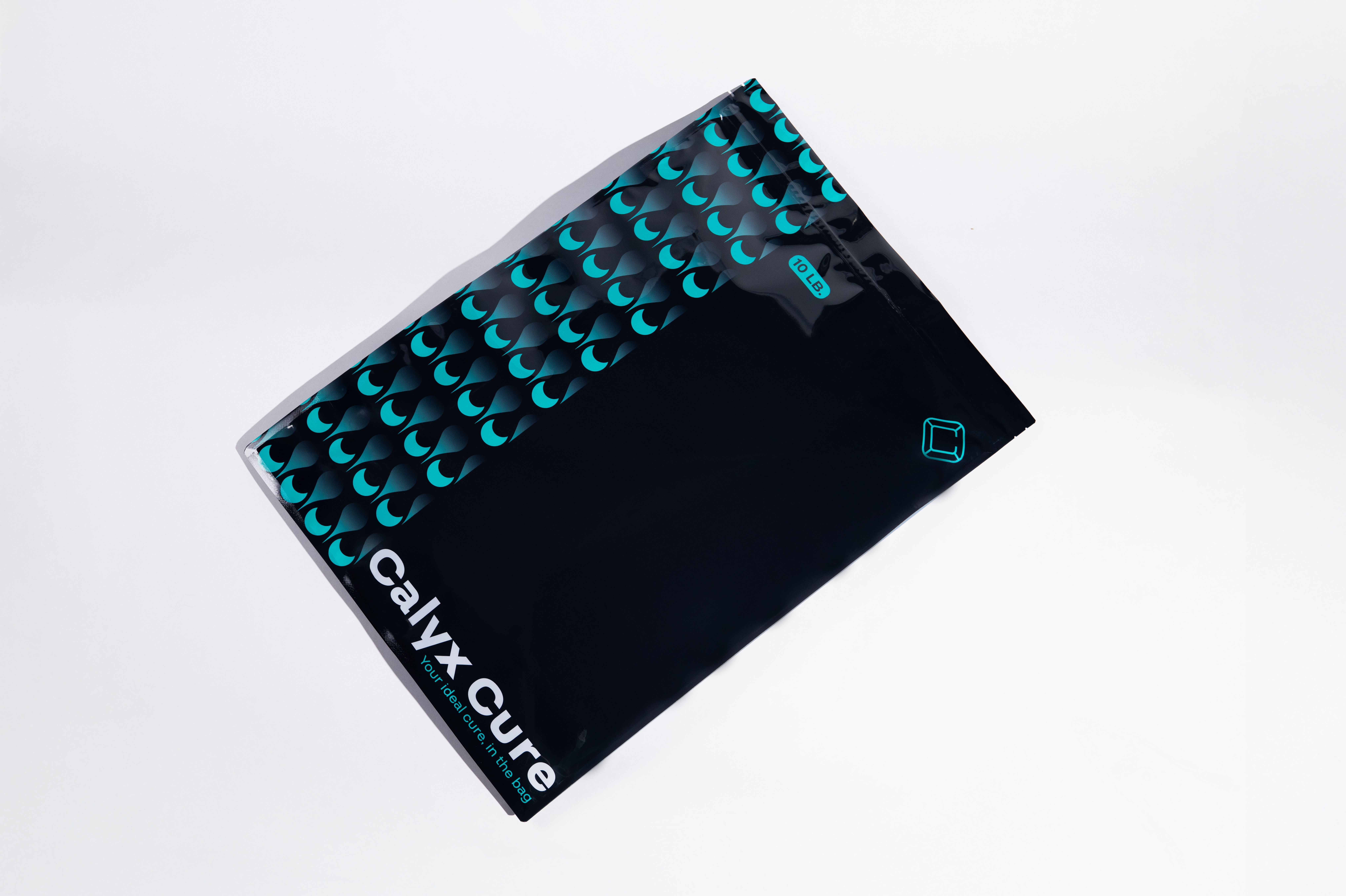 Calyx Cure 10 lb pouch product shot